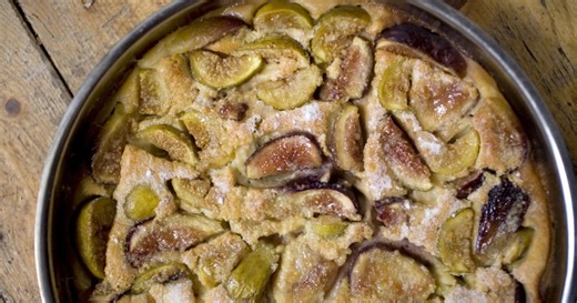 Un clafoutis sans four ? Oui oui, ce clafoutis aux figues se prépare à la poêle et c’est un vrai délice !