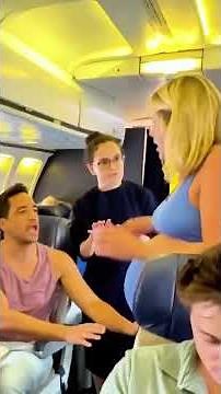 The pregnant wife couldn't hide her jealousy on the plane!😰👀🫠🫠🤫