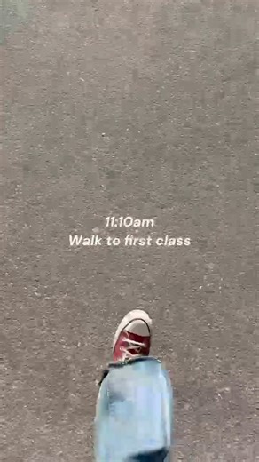 Step inside a day in the life of a graphic design major at New England College! 💻🎨 #IamNEC | New England College