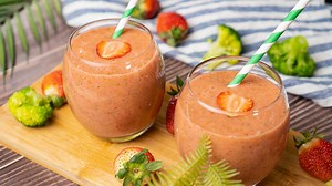 Healthy Strawberry and Broccoli Smoothie Recipe