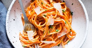 Creamy Roasted Red Pepper Pasta