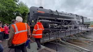 38K views · 1K reactions | Turntable Dedication, Robertsbridge Junction by Mike Hart OBE, Huw Merriman, John Smith, Andy Savage MBE and Lord Peter Hendy of Richmond Hill. An amazing sight. Come and join us this weekend for our 50th Anniversary celebrations Kesr.org.uk | The Kent & East Sussex Railway | Facebook