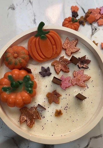 شمعة الخريف🍁🍂 - Lavender Amal Candle