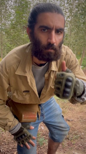 In the wild, creativity is your best gear.Here’s a simple bushcraft trick — turn a scarf into a practical cross bag to carry your tools, snacks, or essentials hands-free. 🎒It’s quick, useful, and perfect for camping, hiking, or everyday outdoor adventures.One scarf, a few knots, and you’ve got yourself a reliable little bag — no gear needed! 💪If you love bushcraft, DIY outdoor hacks, and survival skills, you’ll enjoy what’s coming next on Tripful Outdoors.#bushcraft #outdoors #camping #surviva