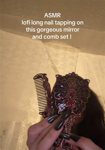 ASMR vintage inspired mirror and comb set: tingly long nail tapping✨ #asmr #longnails #lofiasmr #asmrhairbrushing #asmrvintage