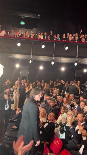Une ovation de la salle pour Jim Carrey 🥹 #César2026 | Jim Carrey