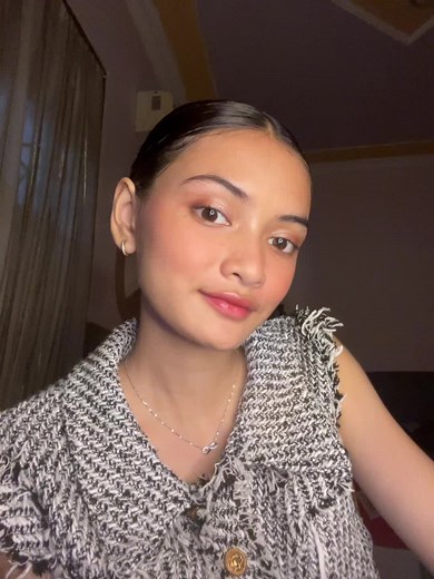 Stylish Black and White Ruffled Top Fashion