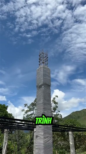 What is the purpose of pouring water onto a concrete column? #shorts