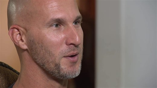 Jeremy Wariner not quite done with track