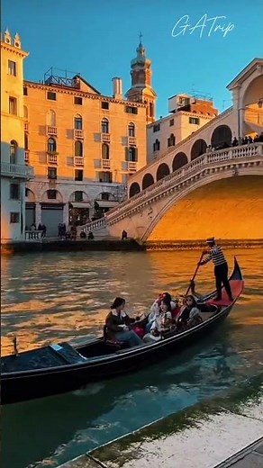 Rialto Bridge, Venice Italy The Icon of the Grand Canal 4K Walk #venice #viral #italy #rialtobridge