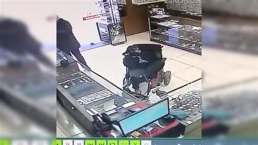 Caught on CCTV: Man With No Arms Becomes Suspect in Armed Robbery