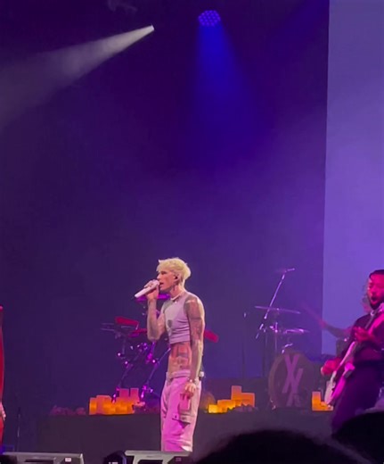 Sid & Nancy (a fav) write it in blood and we both sign MGK at Hard Rock Atlantic City 9/9/23 #MGK #machinegunkelly #hardrock #sid&nancy #sidandnancy @the blonde don