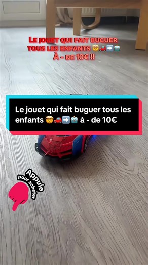 La voiture télécommandée qui rend les enfants fous 🤯🚗➡️🤖 Elle se transforme en robot en 1 clic, fait des figures, s’allume… bref le jouet rêvé ! #tiktokshopblackfriday #oubretesoffres #jouet #enfant #voiturerobot