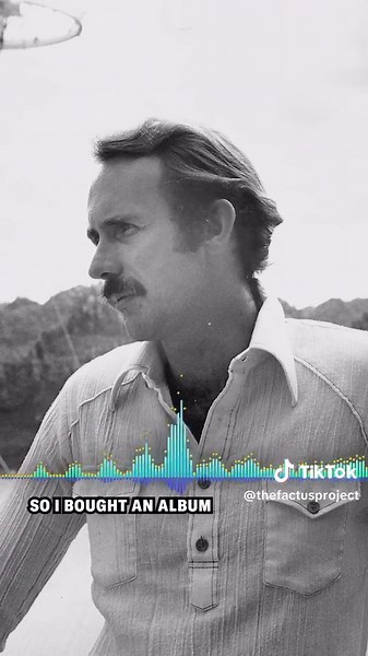 𝘑𝘖𝘠 𝘋𝘐𝘝𝘐𝘚𝘐𝘖𝘕 𝘢𝘯𝘥 𝘏𝘈𝘙𝘖𝘓𝘋 𝘋𝘜𝘔𝘖𝘕𝘛 𝘊𝘙𝘈𝘍𝘛 𝘑𝘙. 𝘗𝘶𝘭𝘴𝘢𝘳 𝘰𝘳𝘪𝘨𝘪𝘯𝘢𝘭 𝘥𝘪𝘴𝘤𝘰𝘷𝘦𝘳𝘺 𝘣𝘺 𝘑𝘰𝘤𝘦𝘭𝘺𝘯 𝘉𝘦𝘭𝘭 𝘉𝘶𝘳𝘯𝘦𝘭𝘭 𝘜𝘯𝘬𝘯𝘰𝘸𝘯 𝘗𝘭𝘦𝘢𝘴𝘶𝘳𝘦𝘴 𝘍𝘢𝘤𝘵𝘰𝘳𝘺 𝘙𝘦𝘤𝘰𝘳𝘥𝘴 Discovered by Jocelyn Bell Burnell on 28 November 1967, it is the first discovered radio pulsar. The original designation of this pulsar was CP 1919, which stands for Cambridge Pulsar at RA 19h 19m. It is also known as PSR J1921 2153 and is located in the constellation