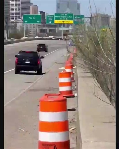 South Minneapolis - SHOOTING after 1 p.m. with one reported to be deceased. Multiple parties injured. Incident captured on camera. Three shooters, one in a blue hoodie. 21xx Cedar Ave 13:35 | South Minneapolis Crime Watch & Information 3rd Precinct