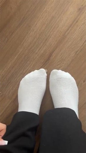 cute white ankle socks 🧦 🦶 chaussettes blanches mignonnes pour femmes #socken #shoes #pedicure