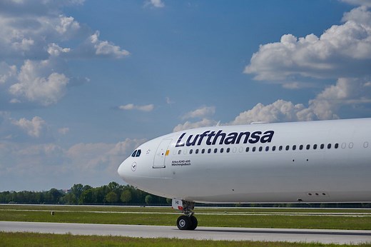 More Lufthansa Airbus A340-600s With First Class Return To The Skies!
