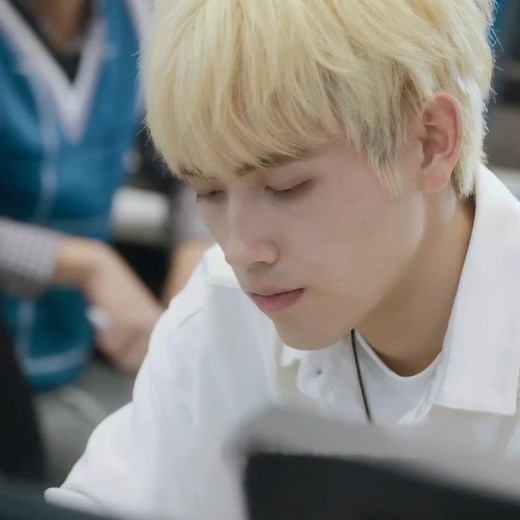 3.1M views · 127K reactions | So childish #LighterandPrincess #点燃我温暖你 #陈飞宇 #张婧仪 | 飞鸟影视 | Facebook