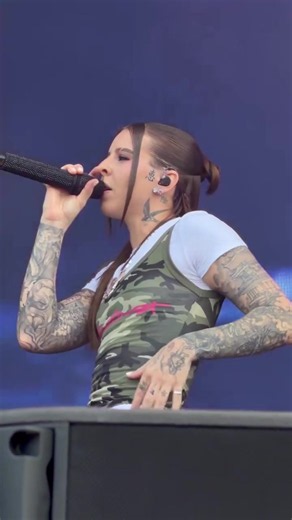 Young Miko canta BIAF