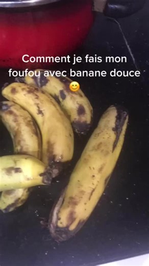 Comment je fais mon foufou avec banane douce au Maroc 😊####cest ##trop ##douc 😍