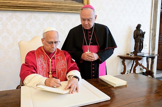 León XIV firma la exhortación apostólica «Dilexi te»: sobre el amor hacia los pobres - Vatican News