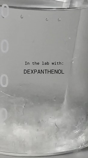 In the lab with Dexpanthenol 💧 Dexpanthenol is a powerful humectant with amazing benefits for the skin including hydration, barrier boosting and anti-inflammation. Find it in our C.R.E.A.M. and Wave! 😁