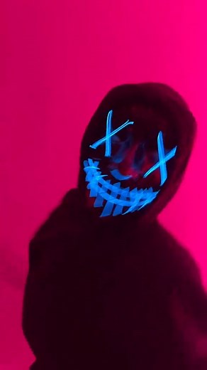 clue . . . not JLO #FINIX #FindingFINIX #GKDLabels #imintoyou | Finding FINIX