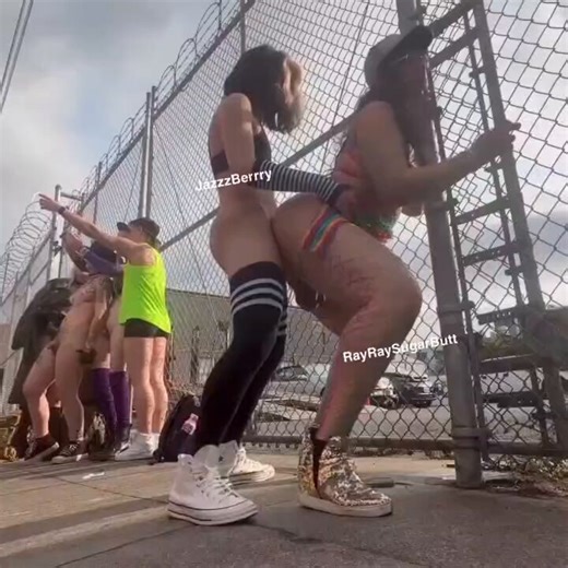 RT @JazzzBerrry12: year 2 of pounding @RayraySugarbutt in public
