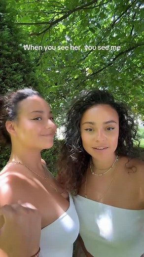 Maina & Tiziana on Instagram: "The inseparables 👯‍♀️ #twins"