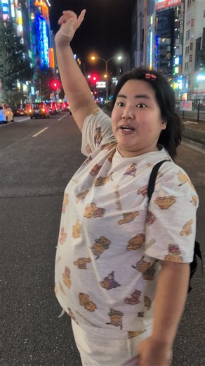 Homeless Manami and Kabukicho at Night