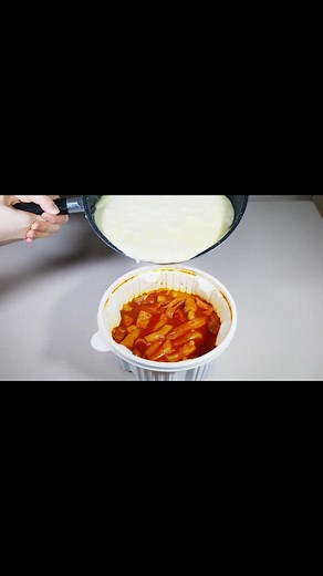 1KG치즈를 넣은 엽기떡볶이 먹방! 풀영상은 유튜브 비썹채널!