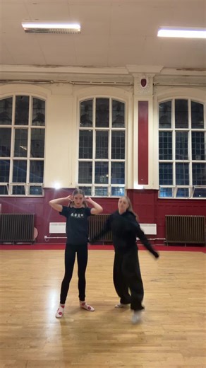 we’re backkkk😝😝😝#fyp #foryou #dance