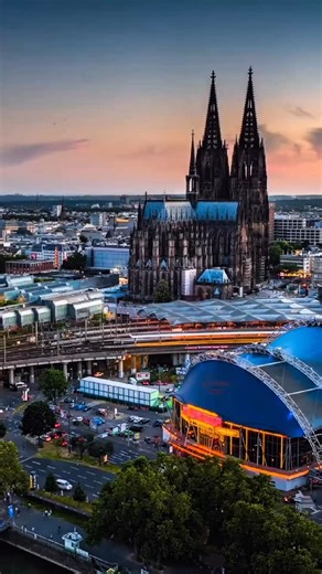 ข้อดีมาอยู่เยอรมนีแบบคนอยู่จริง อยากบอกอะไรบ้าง คอมเม้นต์กันเลย . . . สนใจผลิตภัณฑ์ตัวไหนหรือคอร์สภาษาเยอรมันคอร์สใด สอบถามเพิ่มเติมหรือปรึกษาได้เลยที่ ✅ LINE :https://lin.ee/D48wudA ✅ Tiktok : Ger‘DE เจอดี ✅ Instagram : gerde.official . #GerDE #German #Germany #เยอรมัน #เรียนภาษาเยอรมัน | Ger'DE - เจอดี