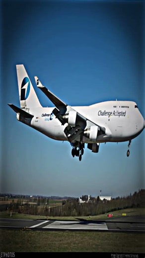 Jedag Jedug Challenge Airlines Boeing 747-412(BCF) #fyourpage #likeandsubscribe #aviation