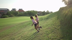 BoyKeep 3MP Lightbulb Security Camera 5G/2.4GHz WiFi Outdoor Camera Wireless 360 Degree Light Socket Security Camera Full-Color Night Vision, Auto Tracking