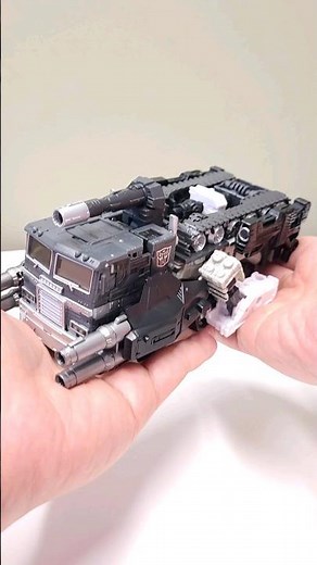 Quick Tutorial: Let's Combine Optimus Prime and Slammer