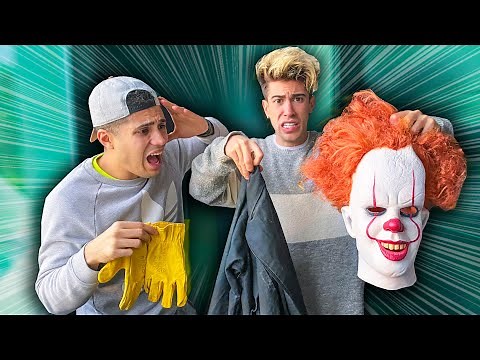 WE DISCOVER WHO THE CLOWN IS