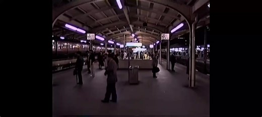 日本のバブル崩壊：1990年の影響と理由