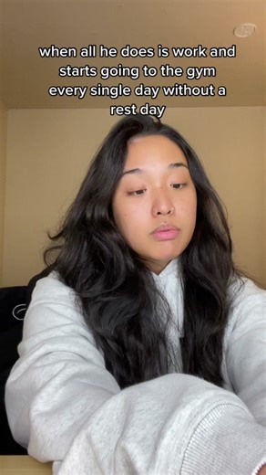 Heartbroken Boyfriend Hits the Gym: Coping After a Breakup