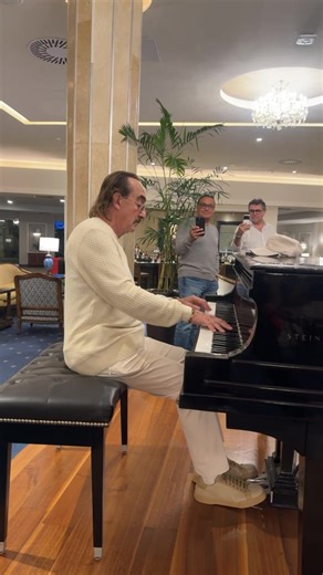 Raúl Di Blasio on Reels