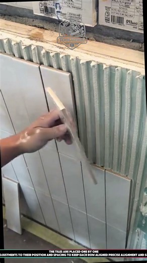 Wall Tile Installation Technique! Neat Vertical Alignment with Grooved Tile Adhesive