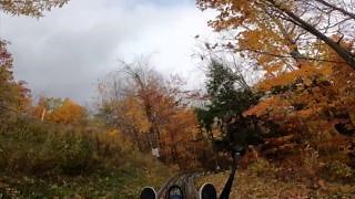The Ridge Runner Mountain Coaster at Blue Mountain Village is open year-round, but the best time to ride may be in the fall as the ski hill comes alive with vibrant colours. Michael Vann takes a trip down the mountain. https://ow.ly/BCGF50TVNql | The Weather Network