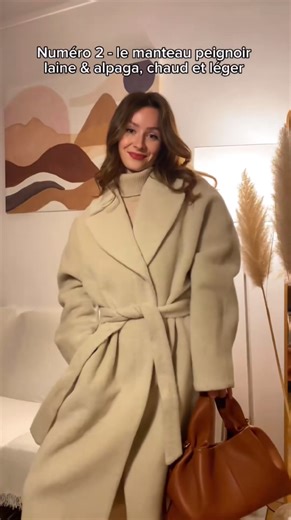Comment Caroll Paris réinvente le manteau classique cet hiver