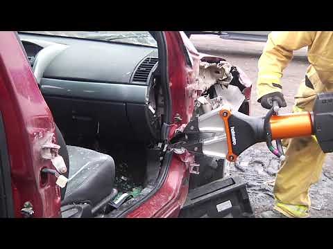 Holmatro Quick Cuts 11 (2019): Proper Spreader Placement for Dash Push