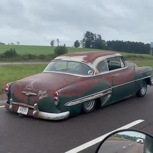 living up to the name. #ShowUpShowOff #Animation #exprESSIEyourself #heinzhalloween #messygarage