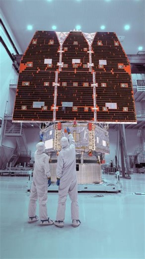 Everything’s clicking into place! In 2025 the pieces of NASA's Nancy Grace Roman Space Telescope were fully integrated into one complete observatory, a major milestone toward launching our newest space telescope. https://go.nasa.gov/4rKo775 | NASA’s Goddard Space Flight Center