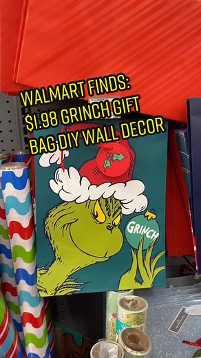 DIY Grinch Gift Bag Wall Decor Ideas
