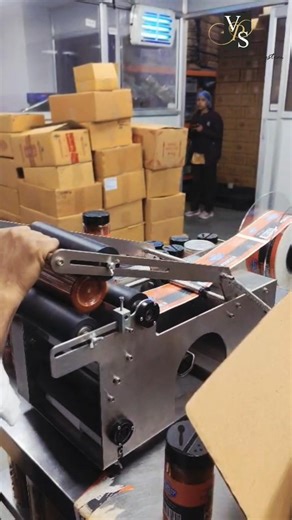 Round Bottle Label Appicator | Semi Automatic| Jar Bottle Sticker Labelling Machine| 9582222984