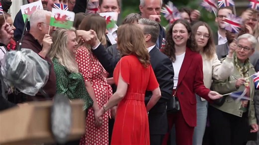 Starmer's chief of staff McSweeney resigns over Mandelson scandal | Channel 4 News