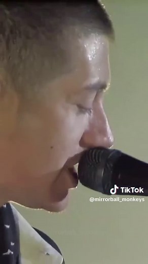 Arctic Monkeys Live Performance of 'R U Mine?'
